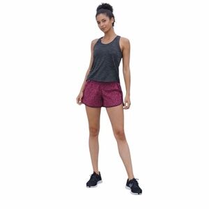 Lululemon Tracker Short‎ III Mountain Peaks Bon Bon Bordeaux Drama Size 4